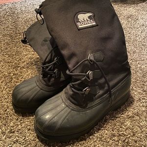 Men’s SOREL Bear snow boots size 11 (fits like 12)